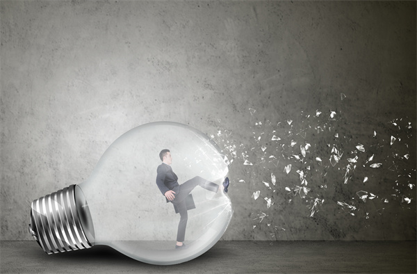 戰(zhàn)略咨詢：如何應(yīng)對新基建帶來的機(jī)遇？