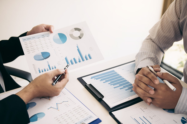 戰(zhàn)略預(yù)算：將預(yù)算與戰(zhàn)略目標(biāo)相結(jié)合，推動企業(yè)發(fā)展