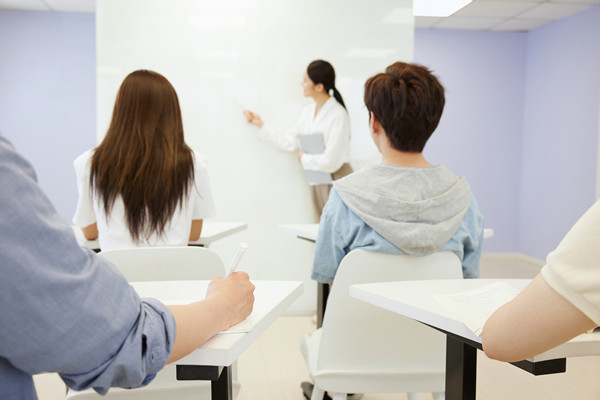 人才梯隊建設(shè)：培養(yǎng)儲備，確保企業(yè)持續(xù)發(fā)展