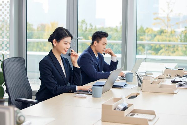 客戶(hù)關(guān)系管理：建立長(zhǎng)期、穩(wěn)定的客戶(hù)關(guān)系