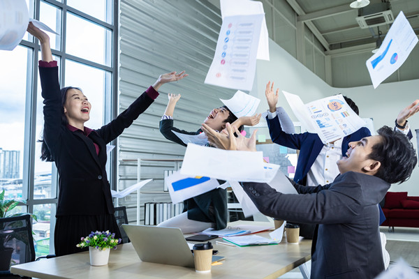 集團(tuán)管控中的組織結(jié)構(gòu)優(yōu)化：原則、方法與實(shí)踐