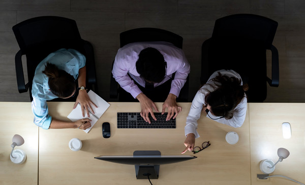 集團(tuán)管控：統(tǒng)一策略、優(yōu)化運(yùn)營(yíng)、提升效率