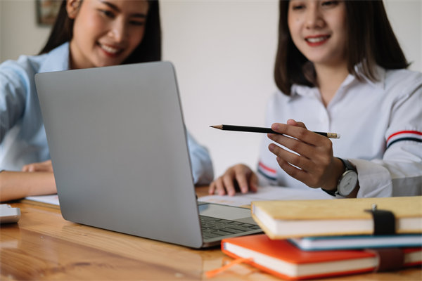 聚焦年度目標(biāo)，精心策劃經(jīng)營，計(jì)劃引領(lǐng)企業(yè)前行