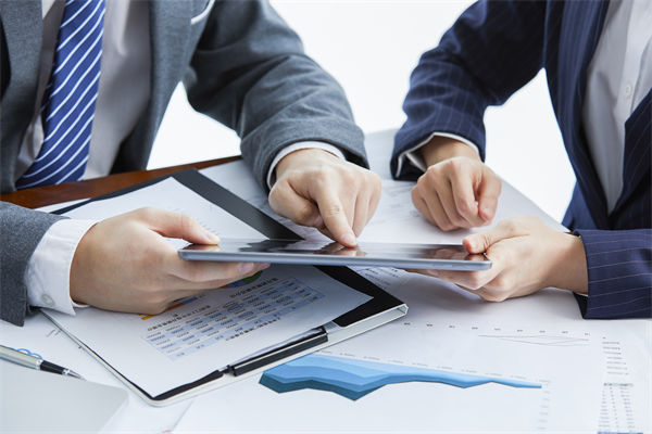 精準(zhǔn)選人，高效育人：人力資源管理新策略