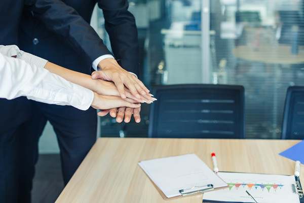 遠(yuǎn)程團(tuán)隊的績效管理：應(yīng)對遠(yuǎn)程挑戰(zhàn)，保持高效協(xié)作