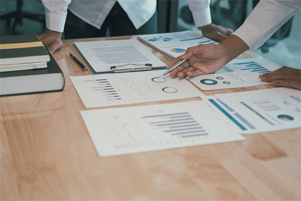 員工參與的績(jī)效改進(jìn)計(jì)劃：?jiǎn)T工主導(dǎo)，自我驅(qū)動(dòng)的改進(jìn)