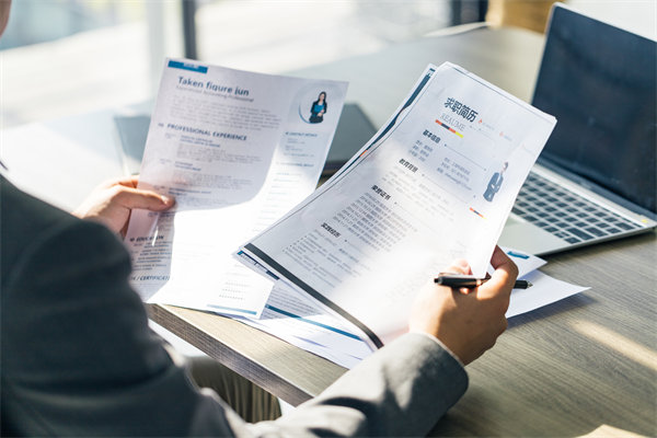 優(yōu)化人力資源配置，提升企業(yè)運(yùn)營(yíng)效率與核心競(jìng)爭(zhēng)力