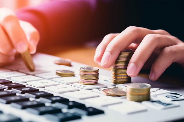 揭秘薪酬透明：如何打造信任基石，凝聚員工力量