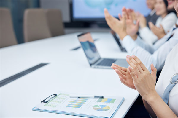 追求卓越績效：構(gòu)建高效團(tuán)隊，實現(xiàn)業(yè)務(wù)目標(biāo)新高度