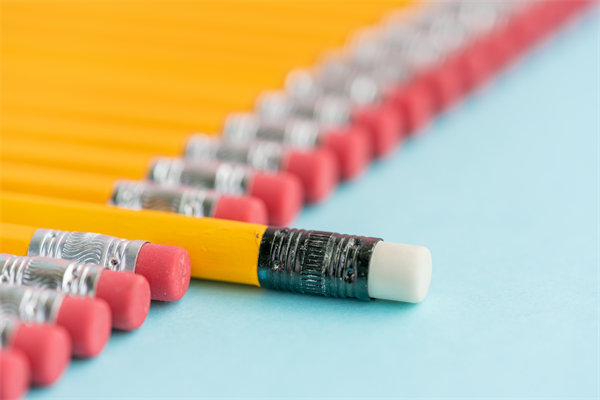 創(chuàng)意驅(qū)動(dòng)，情感共鳴：品牌營(yíng)銷的致勝之道