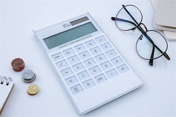 根據(jù)薪酬的構(gòu)成來確定不同競爭性薪酬政策怎么制定？