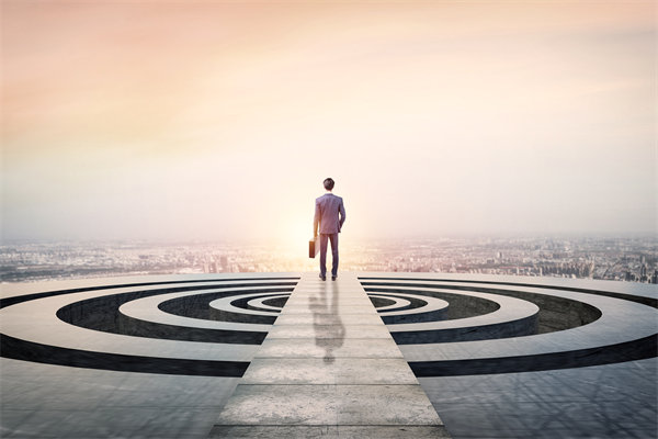 智能制造時代，企業(yè)如何培養(yǎng)跨界融合的復合型人才？