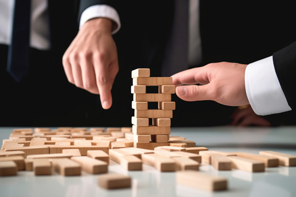 如何優(yōu)化供應(yīng)鏈以應(yīng)對突發(fā)市場需求波動？