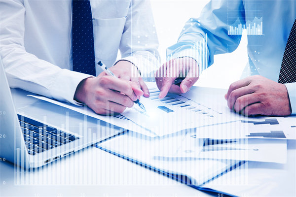 大數(shù)據(jù)驅(qū)動，集團(tuán)如何優(yōu)化資源配置與決策？