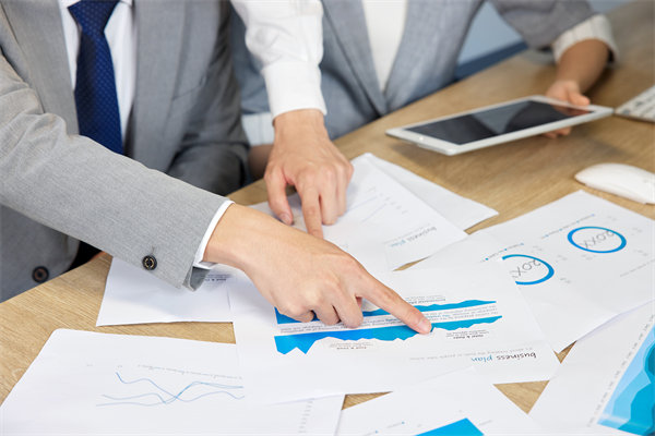 隨著業(yè)務(wù)發(fā)展，如何靈活調(diào)整組織規(guī)模與結(jié)構(gòu)？