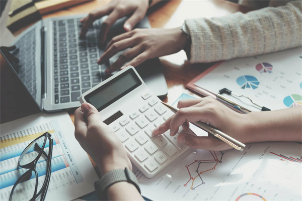 面對經(jīng)濟新常態(tài)，企業(yè)如何靈活調(diào)整預(yù)算策略？