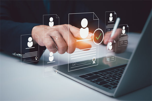 人力資源管理數(shù)字化轉(zhuǎn)型的關(guān)鍵步驟與挑戰(zhàn)？