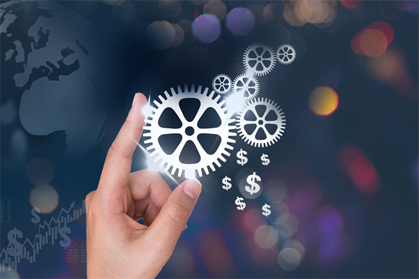 在薪酬體系設(shè)計時，應(yīng)如何考慮行業(yè)標(biāo)準(zhǔn)和市場變化？