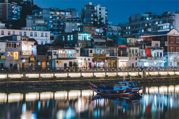 廈門精益生產(chǎn)咨詢公司如何助力企業(yè)實現(xiàn)精益轉(zhuǎn)型？