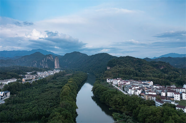 麗水戰(zhàn)略咨詢公司如何為企業(yè)規(guī)劃長遠(yuǎn)藍(lán)圖？