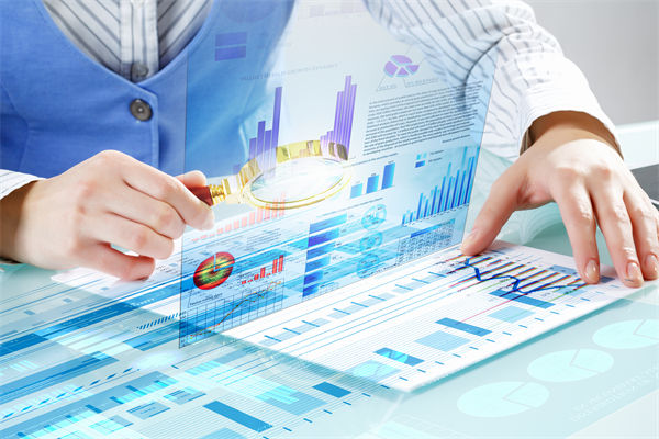 數(shù)據(jù)分析如何幫助組織規(guī)劃更精準(zhǔn)地預(yù)測(cè)未來趨勢(shì)？