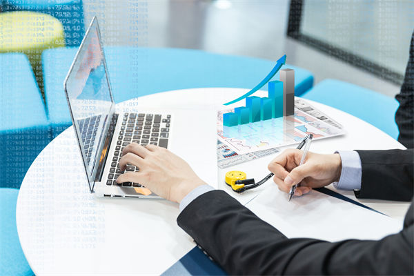 大數(shù)據(jù)與AI如何助力企業(yè)實現(xiàn)精準預(yù)算分析與預(yù)測？