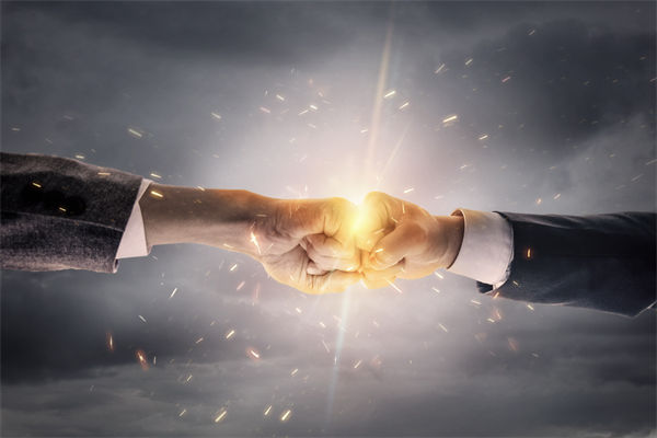 競爭對手策略多變，企業(yè)戰(zhàn)略管理如何調(diào)整以應(yīng)對挑戰(zhàn)？