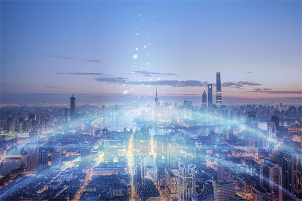 在全球化背景下，企業(yè)如何構(gòu)建競爭優(yōu)勢的戰(zhàn)略框架？