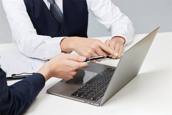 人才流失嚴重，人力資源管理如何構(gòu)建穩(wěn)固人才防線？