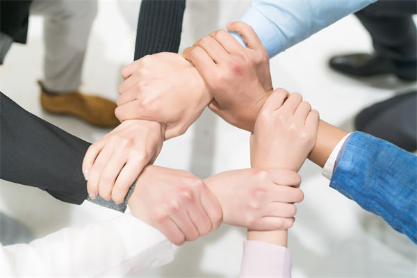 高效團(tuán)隊(duì)打造秘訣：企業(yè)管理中的領(lǐng)導(dǎo)力藝術(shù)何在？