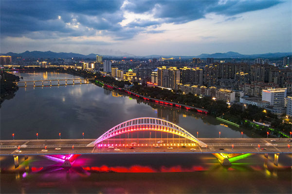 贛州大型企業(yè)如何通過集團管控咨詢公司優(yōu)化資源配置？