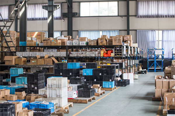 車(chē)間布局混亂不堪，精益生產(chǎn)巧妙規(guī)劃讓效率直線飆升