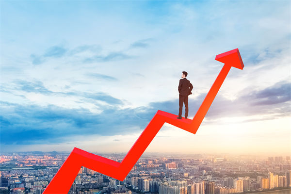 員工績效不佳，是應(yīng)該立即解雇還是給予改進(jìn)機(jī)會？