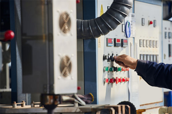 設備故障拖慢進度，精益生產怎樣打造零故障車間？