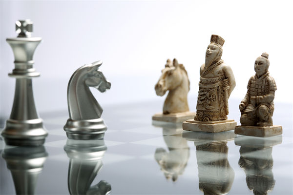 集團(tuán)管控松散低效？如何平衡集權(quán)分權(quán)激活子公司動(dòng)能？