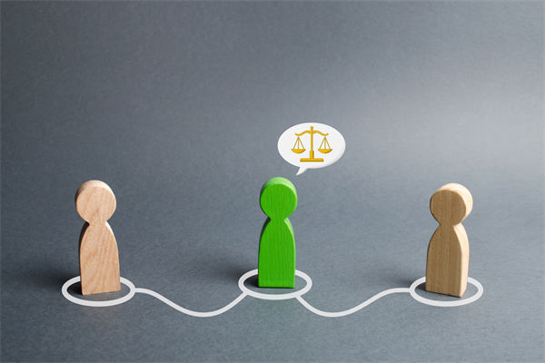 榮耀CEO承認(rèn)銷量非常困難，眾多企業(yè)的品牌戰(zhàn)略啟示