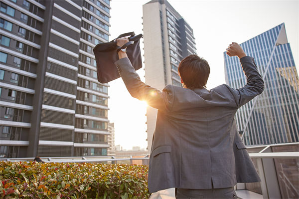 企業(yè)文化分析：為什么越來(lái)越多年輕人愛上丑娃娃？