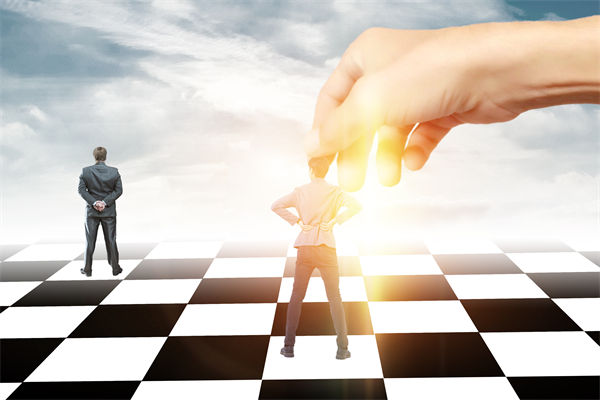 把頂層設計和問計于民統(tǒng)一起來，對企業(yè)戰(zhàn)略的啟示