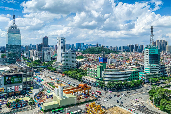 佛山管理咨詢公司深度助力，企業(yè)如何加速突破成長天花板？