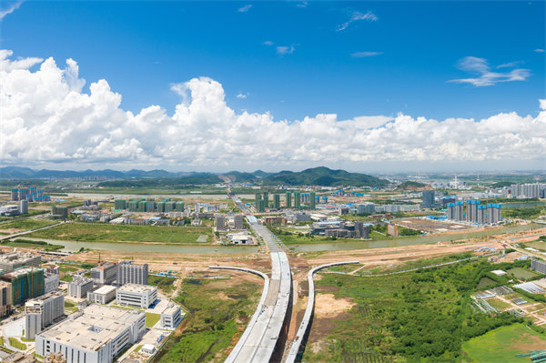 企業(yè)轉(zhuǎn)型卡在瓶頸期難突破，中山管理咨詢?nèi)绾沃髽I(yè)找到新路徑？