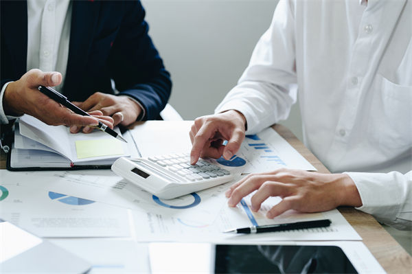 暑期檔電影票房破115億，預(yù)算管理咨詢怎么看？