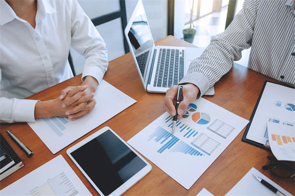 薪酬結構與戰(zhàn)略脫節(jié)，薪酬咨詢怎樣搭建適配體系？