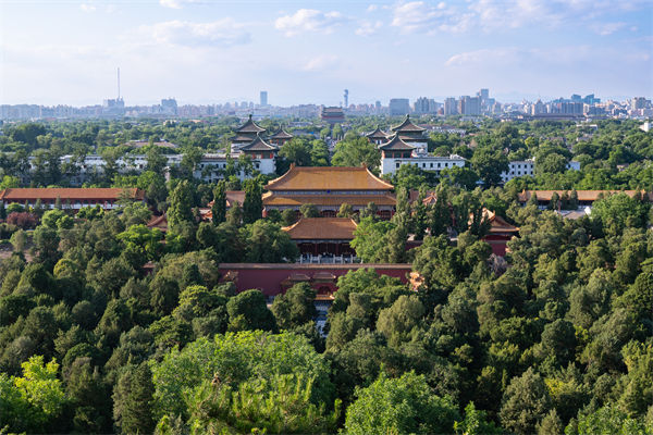 多家公司通知帶薪放假看閱兵，績效管理有何啟示？