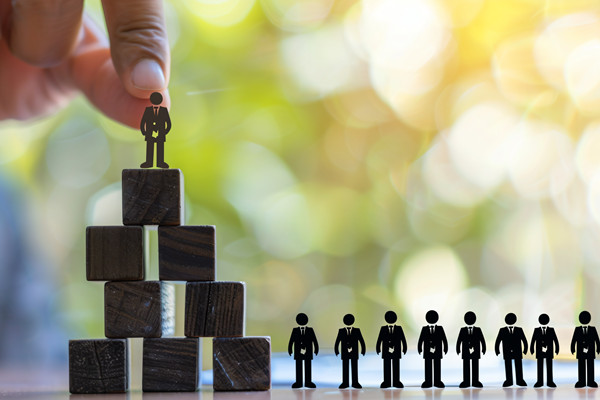 重慶人力資源管理咨詢公司推薦，能破解技能人才斷層難題么？